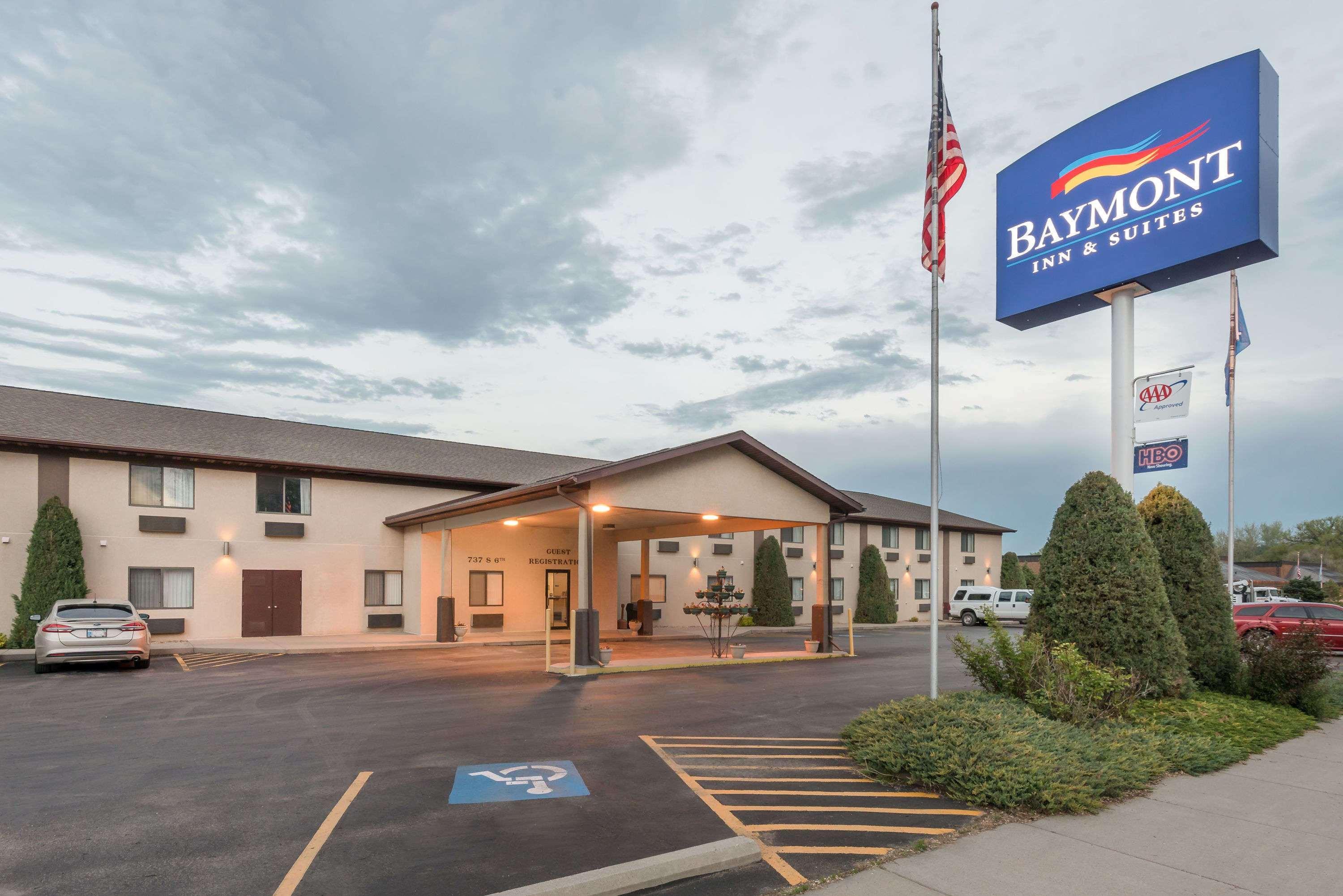 Hotel Baymont By Wyndham Hot Springs Exterior foto